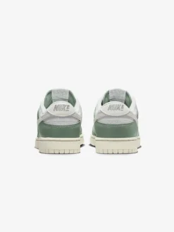 Nike Dunk Low Retro Prm